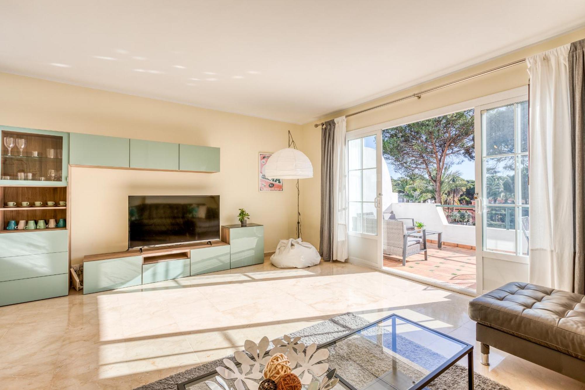 Апартаменты Life El Presidente Penthouse Pool View Эстепона Экстерьер фото